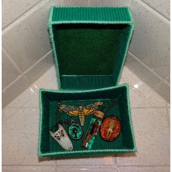 Handmade Aqua & Peach Plastic Canvas Needlepoint Trinket Box cross stitch craft - Picture 2 of 11